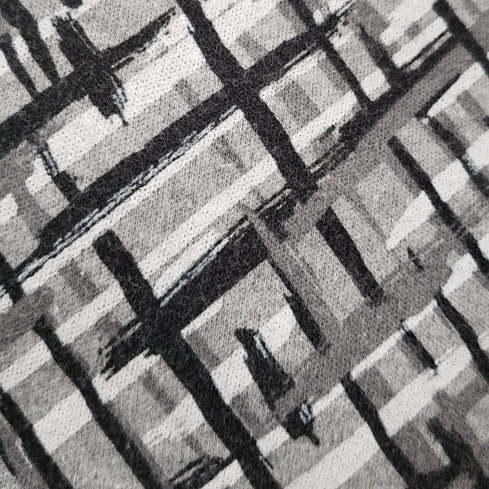 Karen Scott 3/4 Sleeve Grey Patterned Shirt - Picture 7 of 7